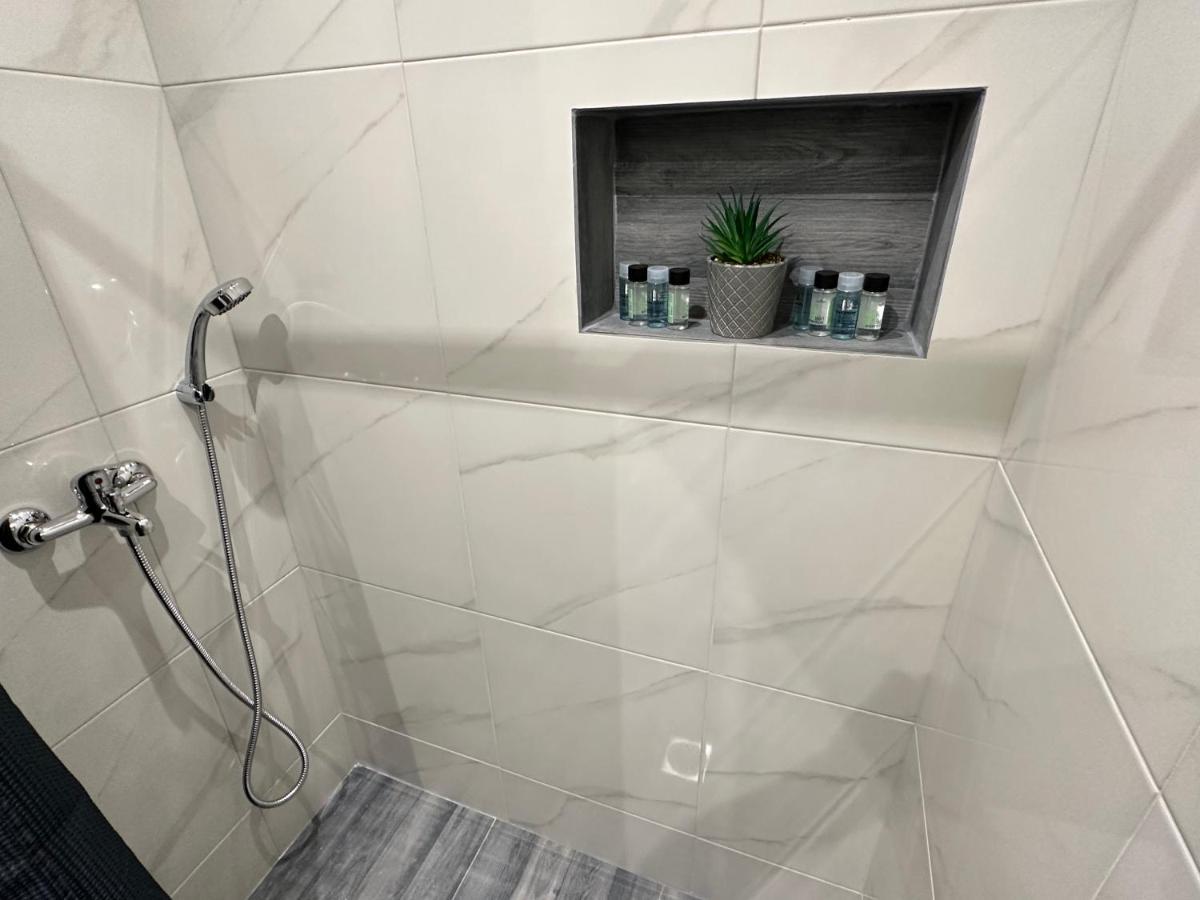 Brinia Cosy Apartment Poros Town Zewnętrze zdjęcie